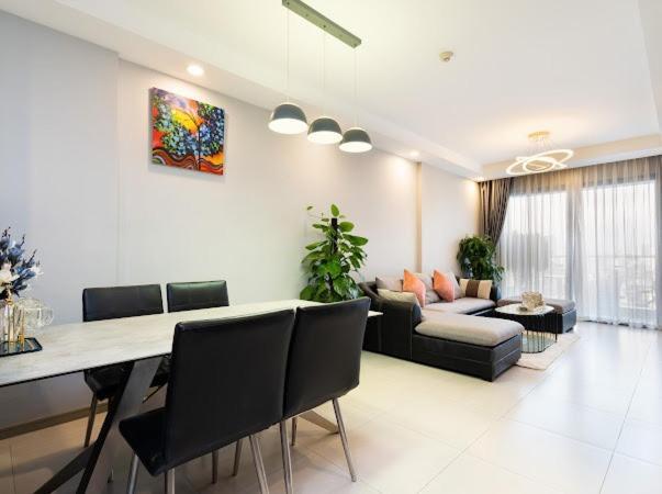 Апартаменты Goldview Luxury Flat Sai Gon Хошимин Экстерьер фото